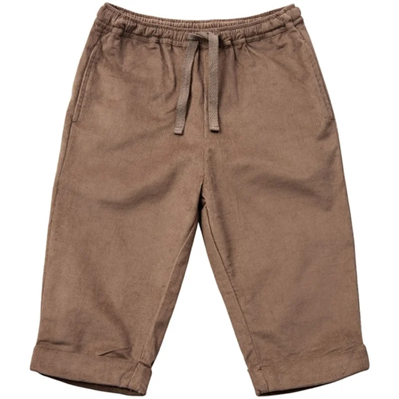 Everyday Outfits Sofie Schnoor Medium Brown Pants