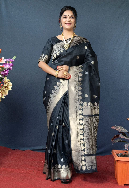 Modern Chic Women's Black Woven Banarasi Silk Saree With Blouse  (Saree Blouse Without stitch) - Aastha Fashion