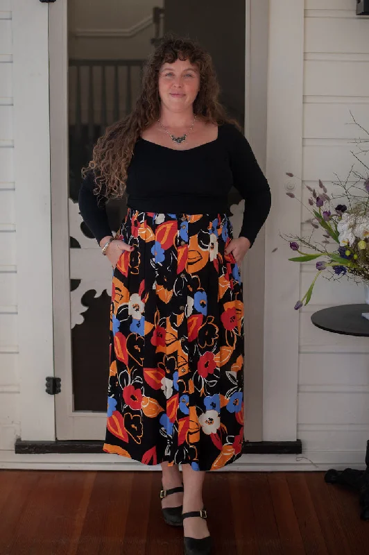 Relaxed Tops Trices Skirt in Abstract Floral