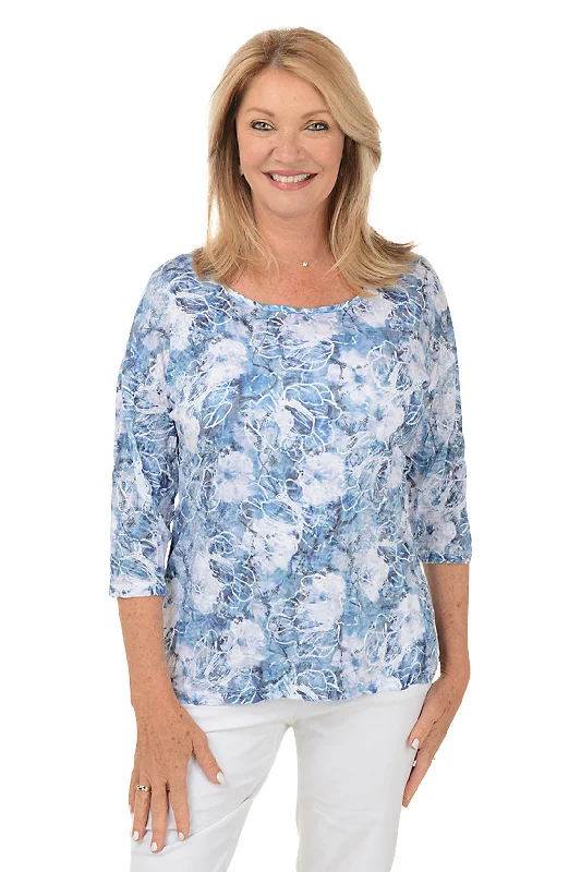 Soft Knitwear Snowy Floral Button-Back Crinkle Top