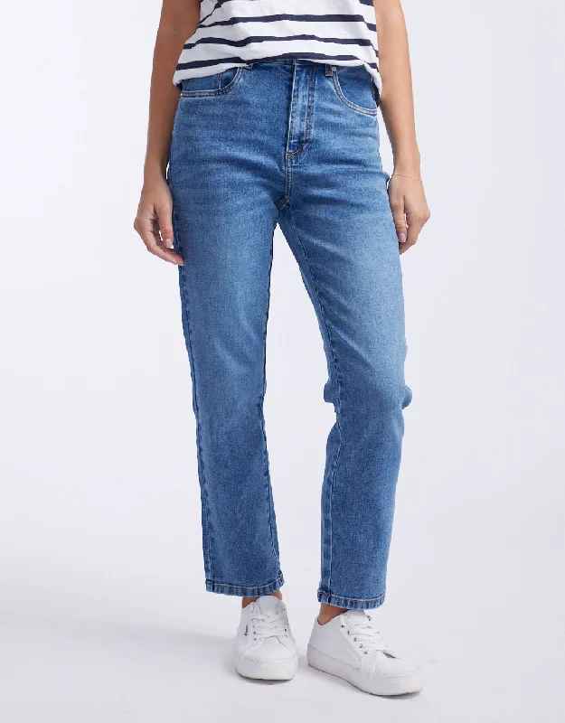 Sporty Comfort Noelle Straight Leg Jean - Mid Blue