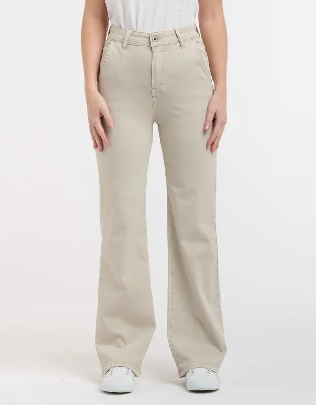 Comfortable Sweaters Shirley Jeans - Beige