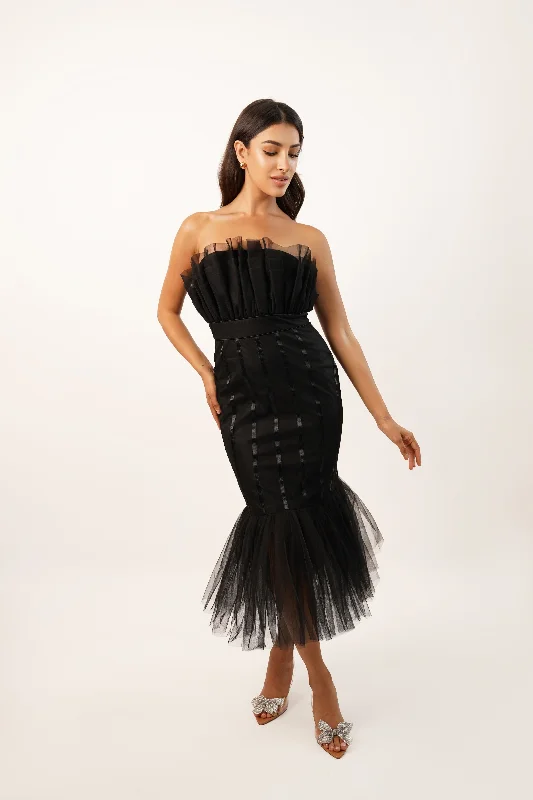 Warm Chic Nero Black Strapless Midi Dress