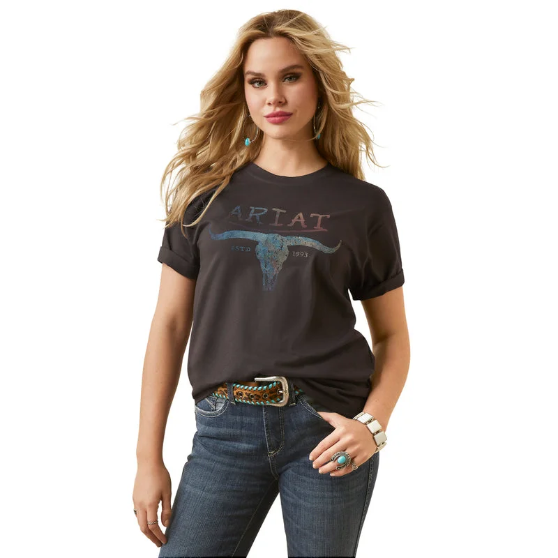 Relaxed Chic Ariat Women's Patina Steer Tee, Washed Black