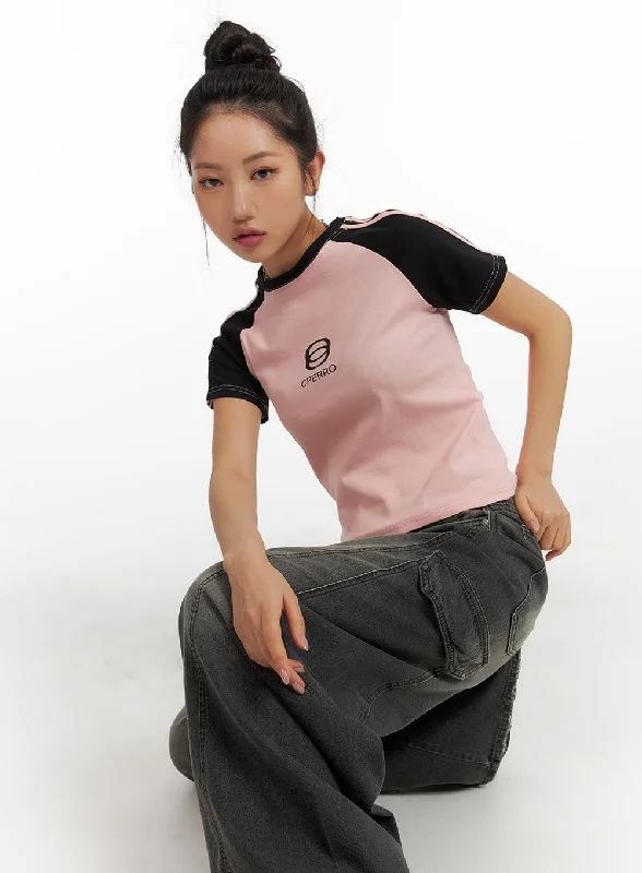 Comfortable Tops Contrasting Graphic Cropped Tee CM411