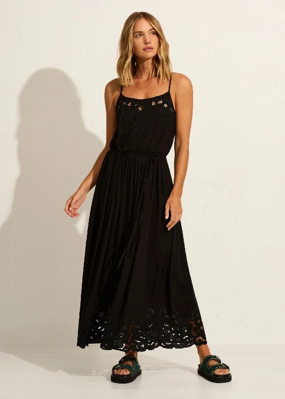 Fashionable Comfort Gracia Maxi Dress