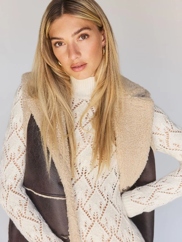 Chic Outfits Paisley Shearling Vest Espresso