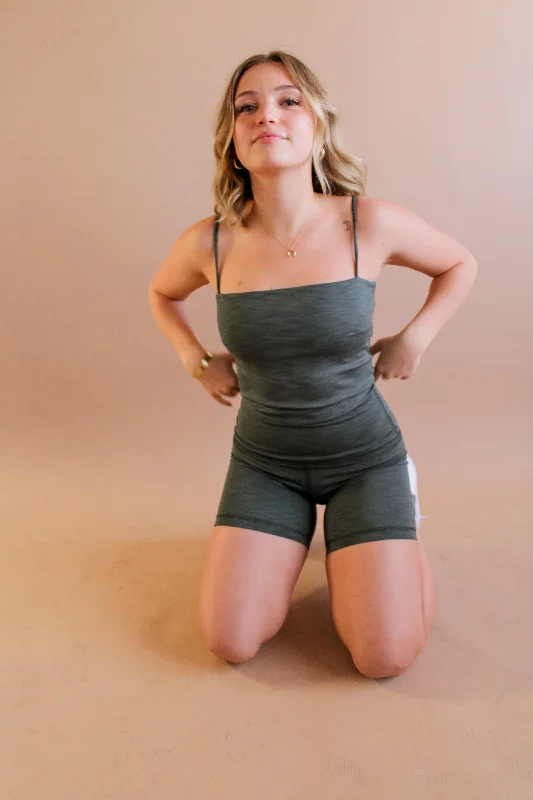 Soft Textures Vida Ribbed Lux Longline Bra (forest ribbed)