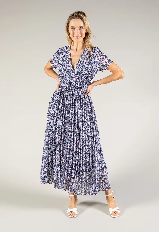 Classic Comfort Ditsy Floral Dress