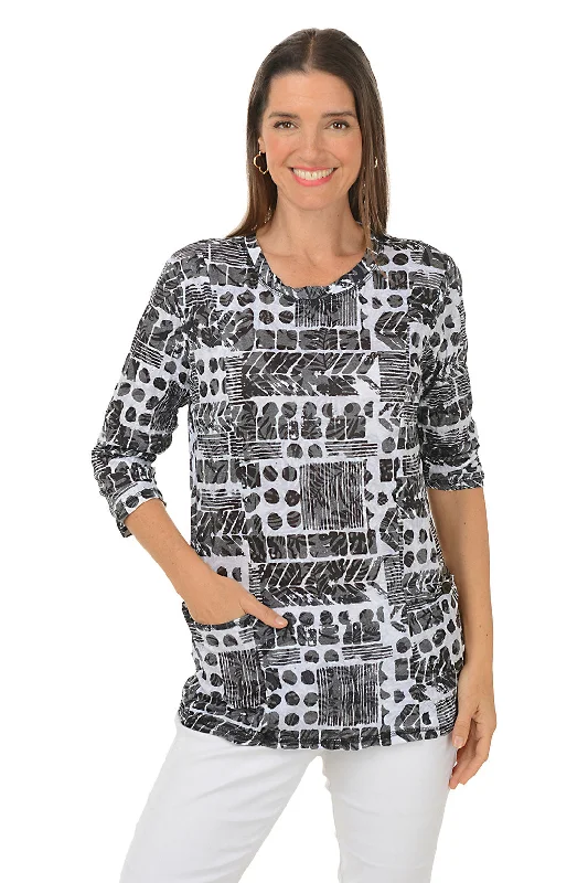 Light Layers Road Trip Double Pocket Crinkle Top