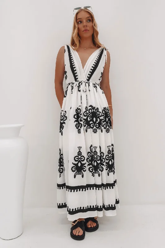 Cozy Essentials Jocelyn Maxi Dress Esther