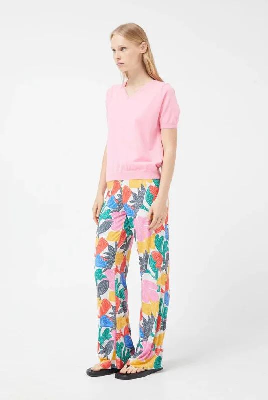 Versatile Outfits Florere Floral Trouser